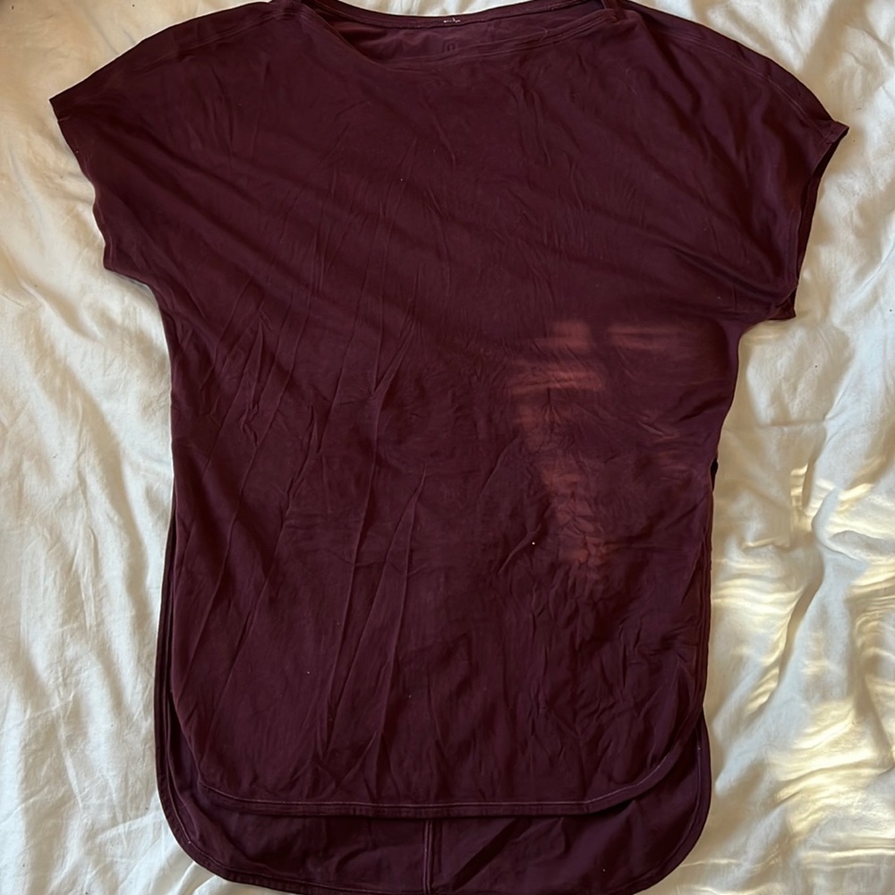 Lululemon tshirt